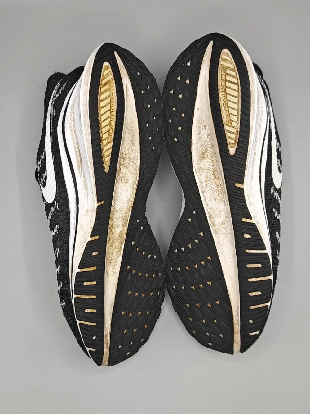 NIKE AIR ZOOM VOMERO 14 MENS RUNNING SHOES BLACK WHITE RARE CK1969-001 SIZE 12